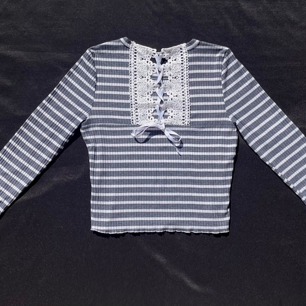 Womens Lace Back Long Sleeve